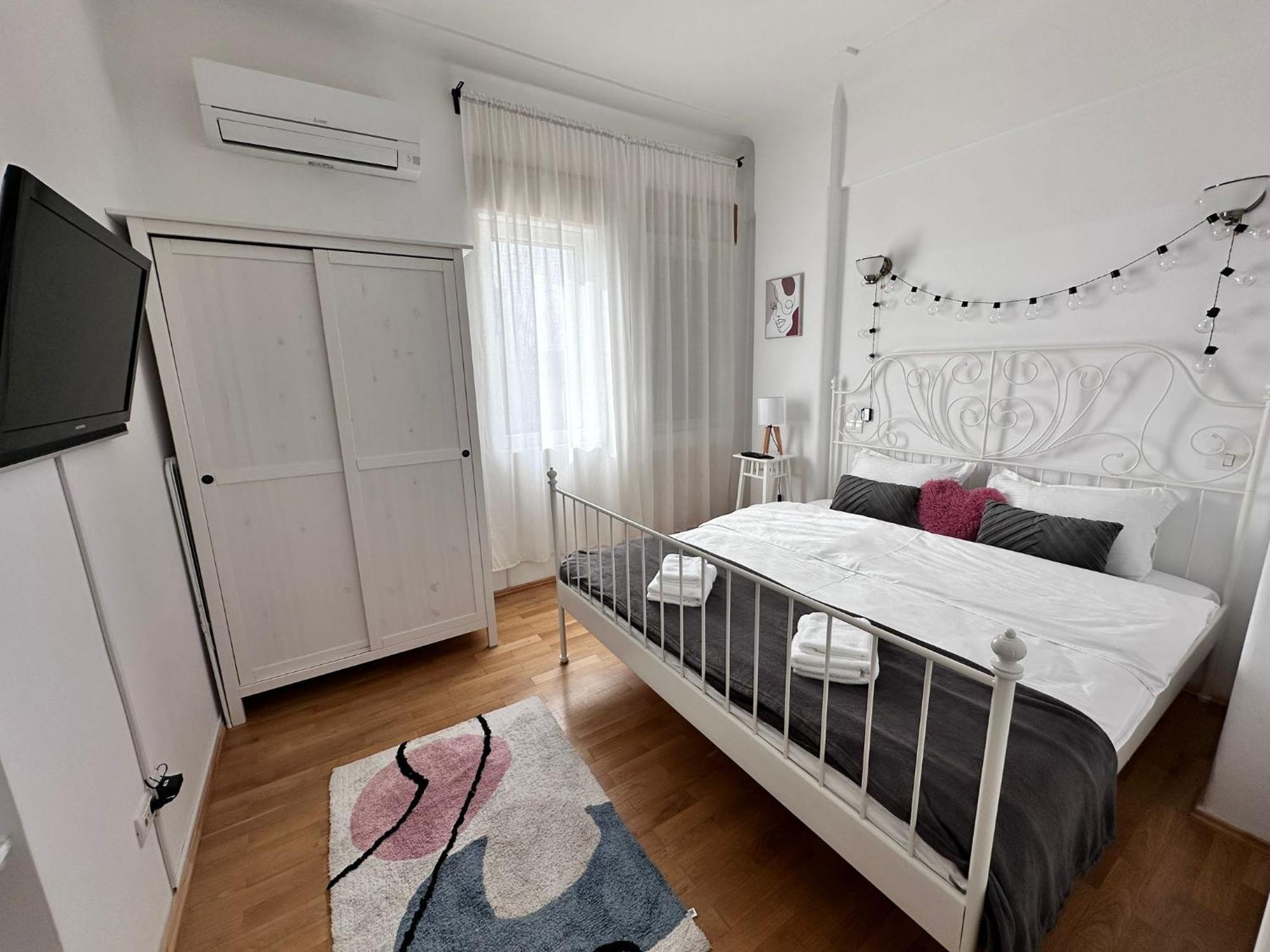 Love Light Studio Victoriei Bukurešť Exteriér fotografie